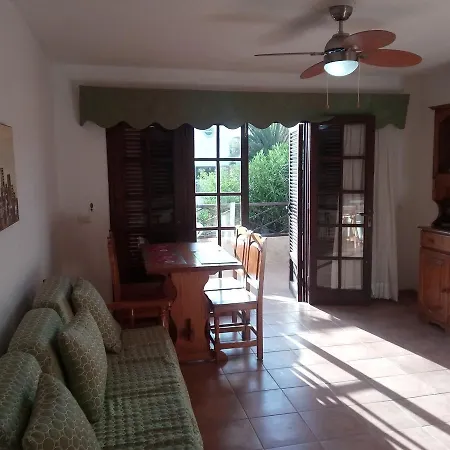 Amarilla Bay 112 طوستا ديل سيلونثيو